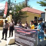 AMPL-KT Kepung Polresta Samarinda Tuntut Tegas Dalam Menindak Ilegal Minning